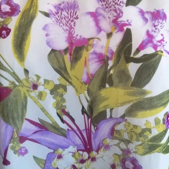 Jennifer Lopez Drape Back Top - Picture 2 of 8